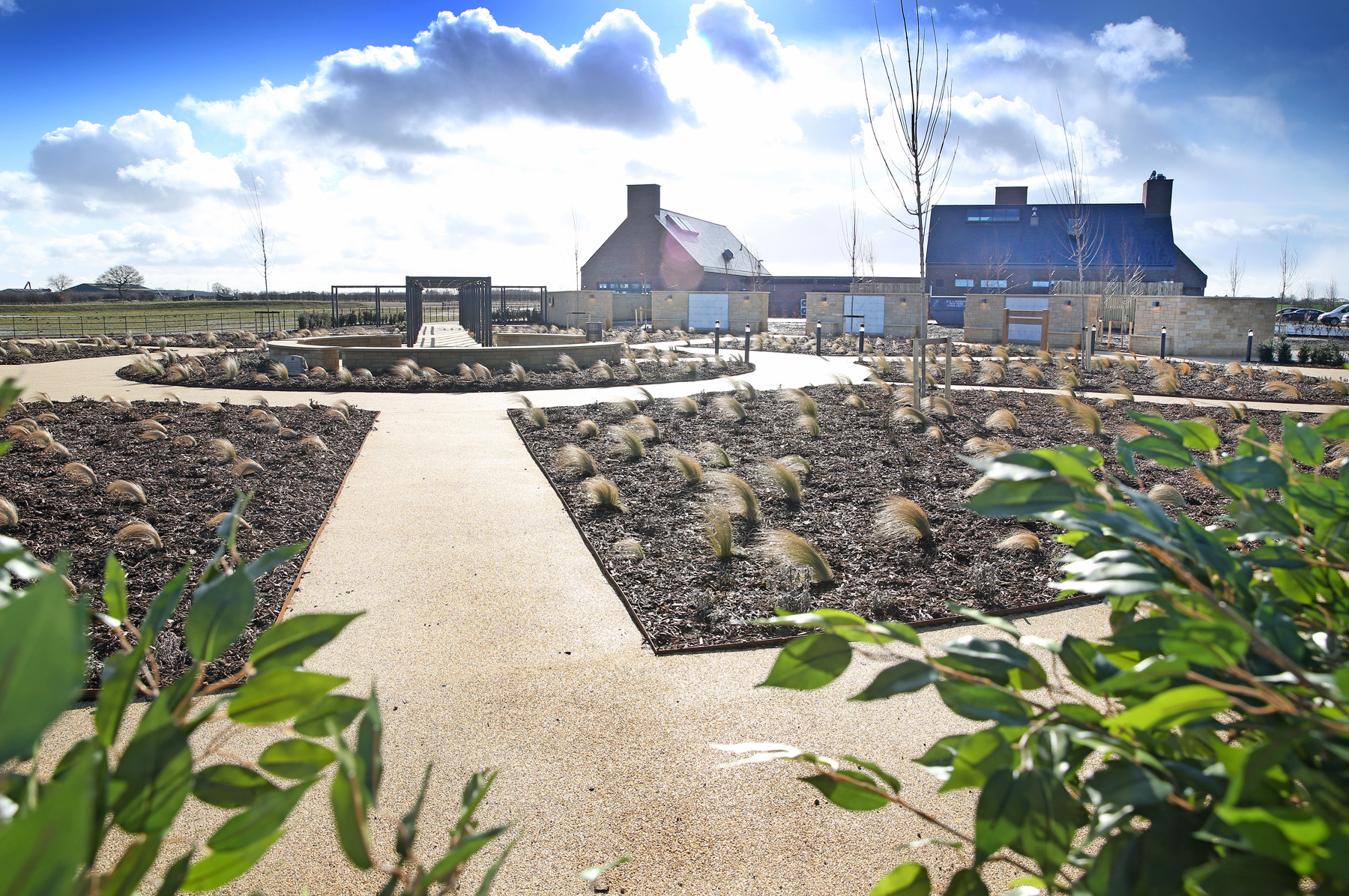 homepage-image-outside-grounds